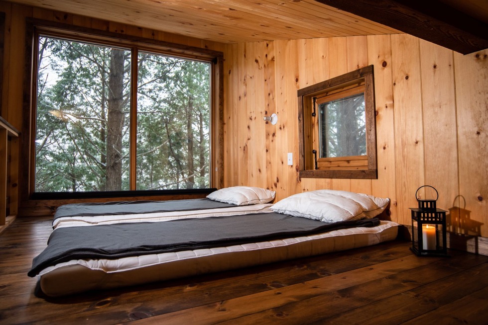 Intérieur de l'un des chalets des Côteaux Missisquoi