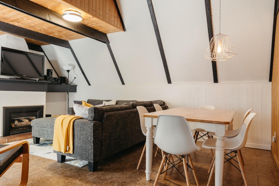 Intérieur de l'un des Chalets Côté Belval